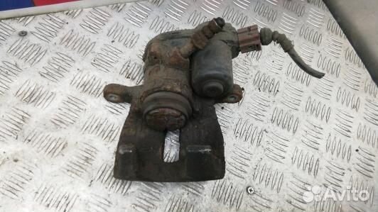 Суппорт тормозной задний правый audi A6 C7 (DEA25O