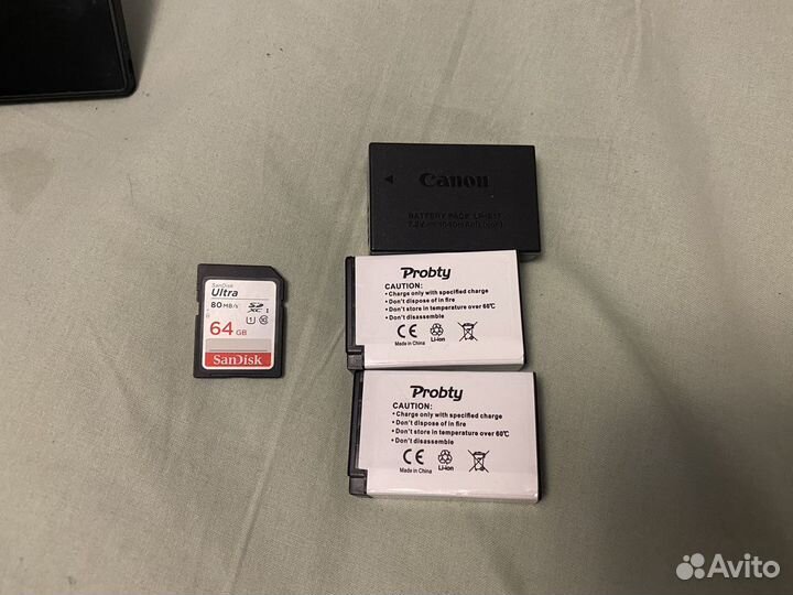 Зеркальный фотоаппарат canon eos 200d