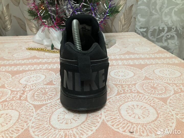 Кроссовки nike court