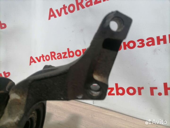 Левый поворртный кулак Chevrolet Lacetti