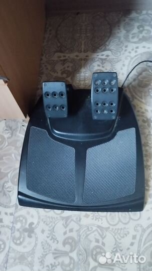 Игровой руль logitech momo racing (торг)