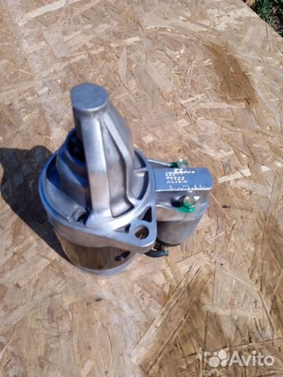 Стартер SR18DE Nissan Bluebird U14