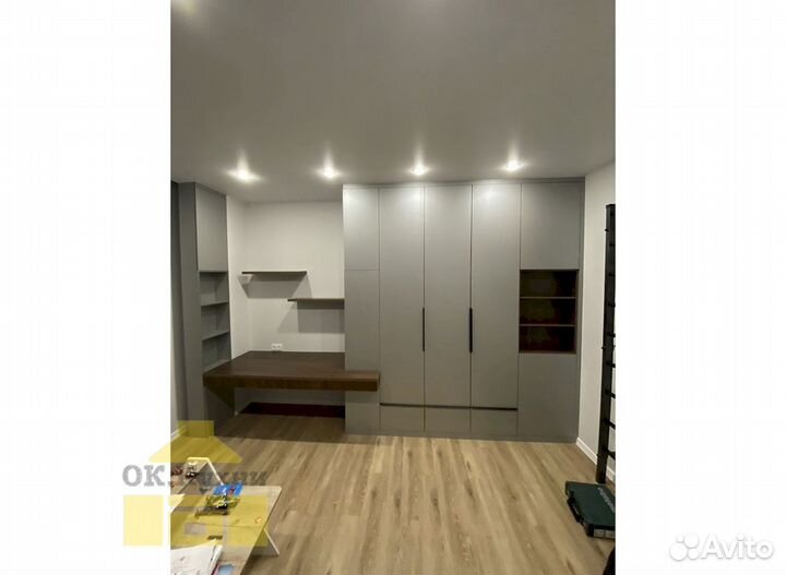 Распашной шкаф