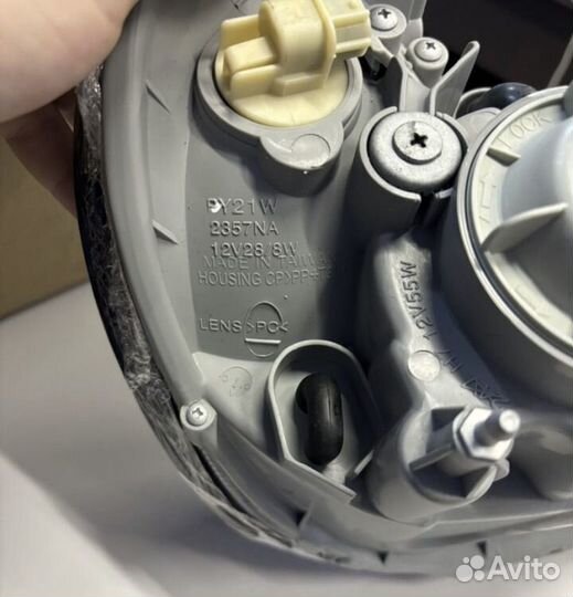 Фара левая Hyundai Sonata