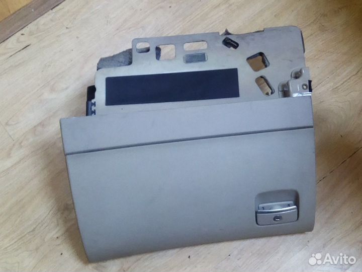 Бардачок Audi A8 d3 4E1857096BK