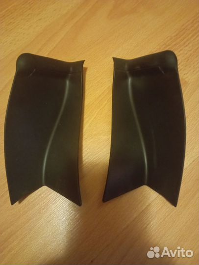 Накладка фонаря левая и правая Citroen C4 седан