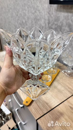 Хрустальная ваза