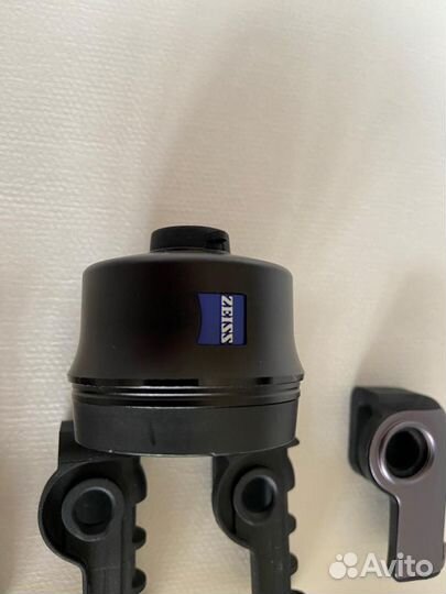 Объектив на iPhone ExoLens Pro Zeiss Wide Angle