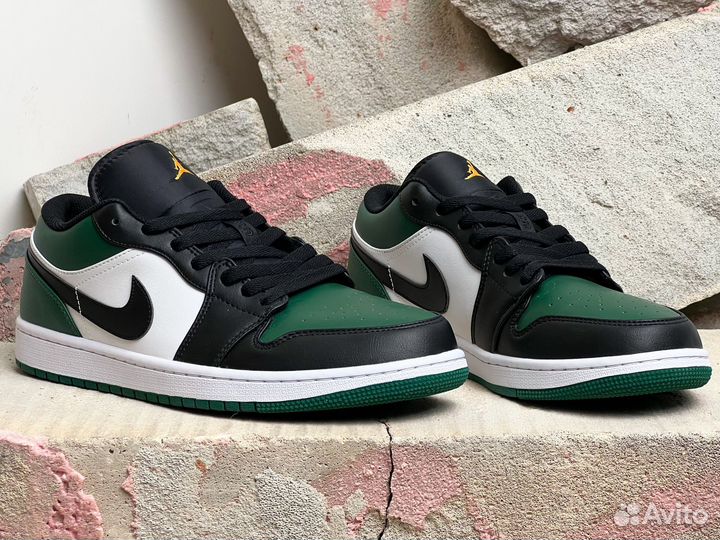 Nike Air Jordan 1 Low Green Toe