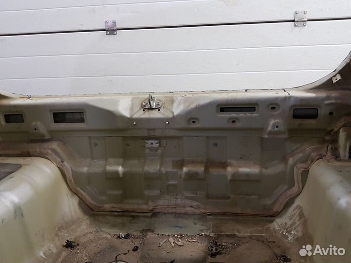 Панель задняя (Kia Cerato)