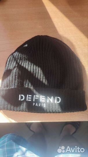 Мужская шапка Defend Paris
