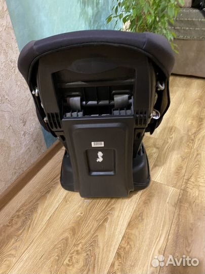 Детское автомобильное кресло