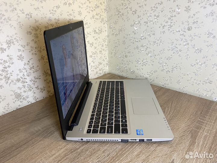 Игровой ноутбук Asus/i3/Nvidia740m