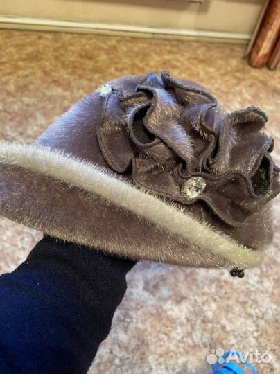 Шляпка женская зимняя, костюм