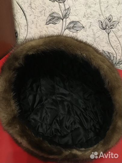 Берет из норки