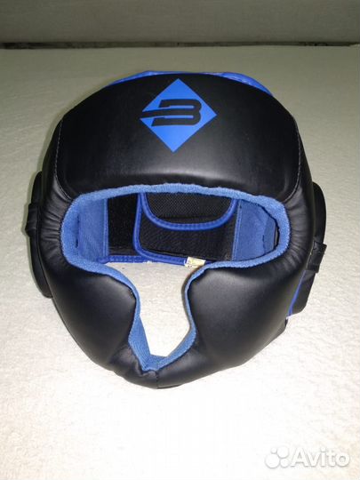 Боксерский шлем