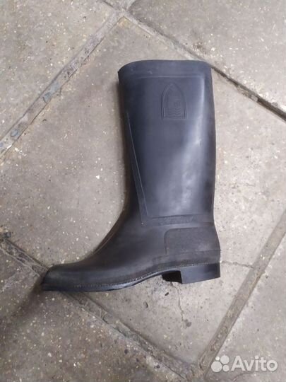 Резиновые сапоги
