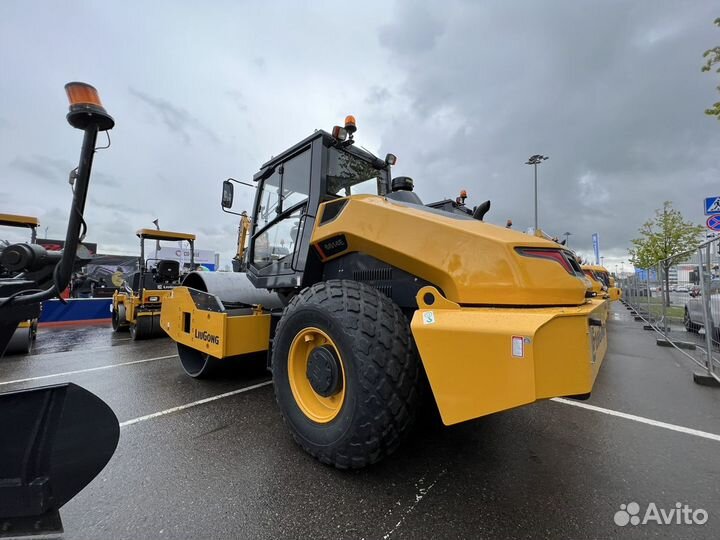 Каток грунтовый LiuGong CLG 6614E
