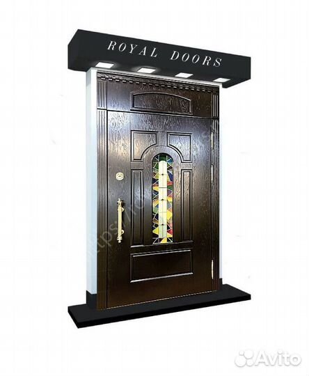 Парадная металлическая дверь