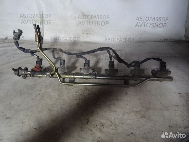 Топливная рейка в сборе Nissan Laurel, HC34, RB25