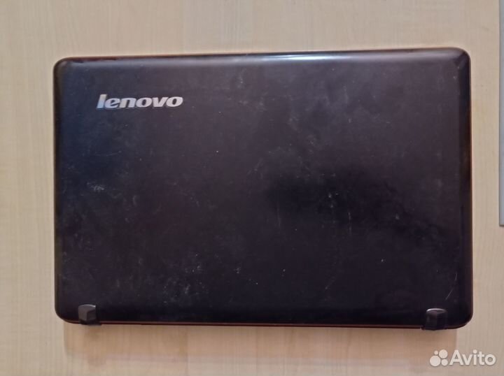 Ноутбук Lenovo IdeaPad Y560