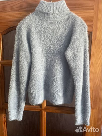 Пушистый женский свитер shein