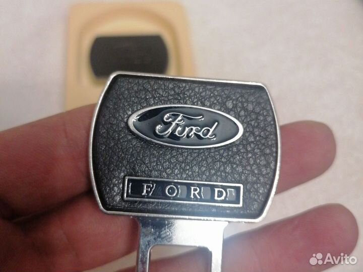 Заглушки ремня безопасности Ford 2 шт