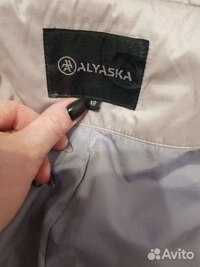 Пуховик женский