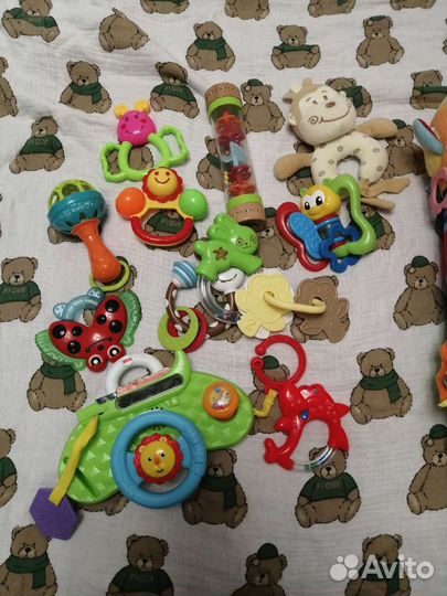 Игрушки пакетом до года