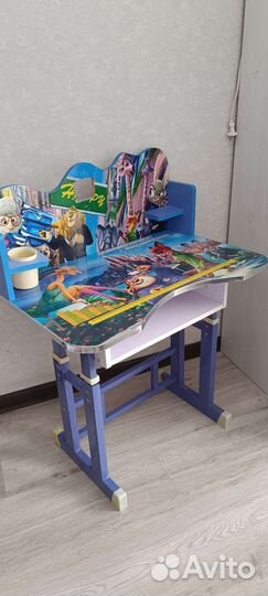 Детский столик