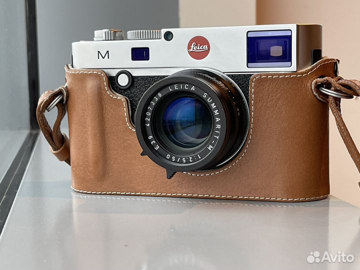 Легендарная камера Leica M Typ 240 с аксессуарами