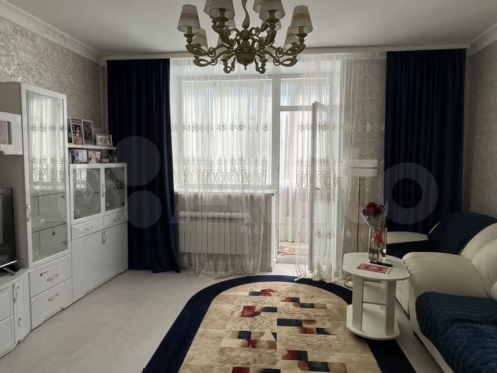 3-к. квартира, 109 м², 4/8 эт.