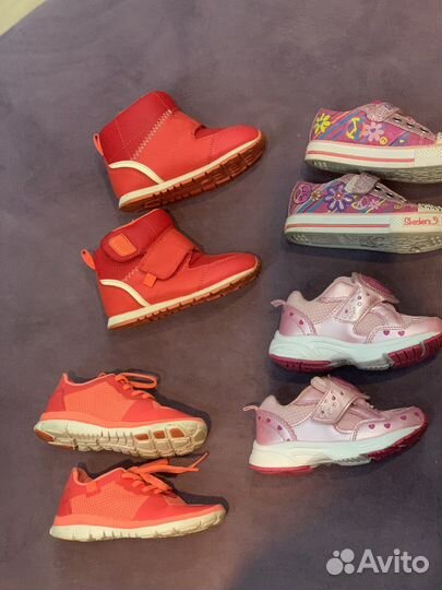 Кроссовки для девочки