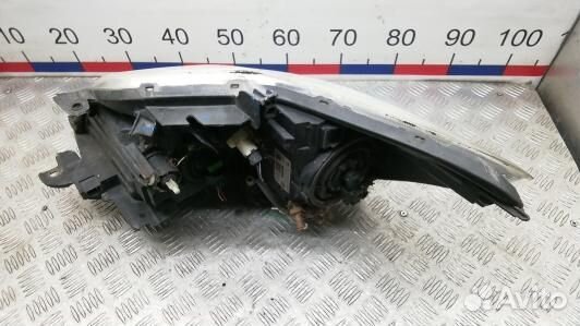 Фара правая toyota auris E150 (LDN19MU01)