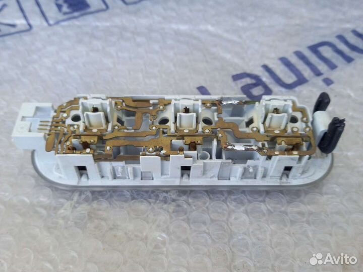 Рено сценик 2- плафон освещения салона