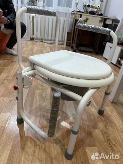 Стул туалет для пожилых и инвалидов