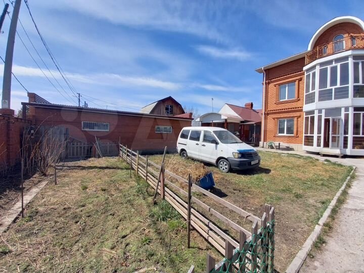 Дом 147,6 м² на участке 6 сот.