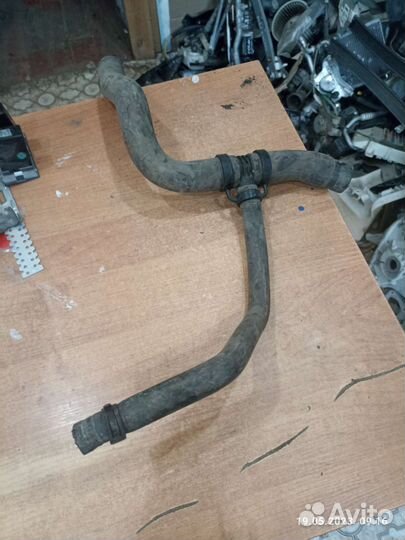 Патрубок охлаждения Renault Logan