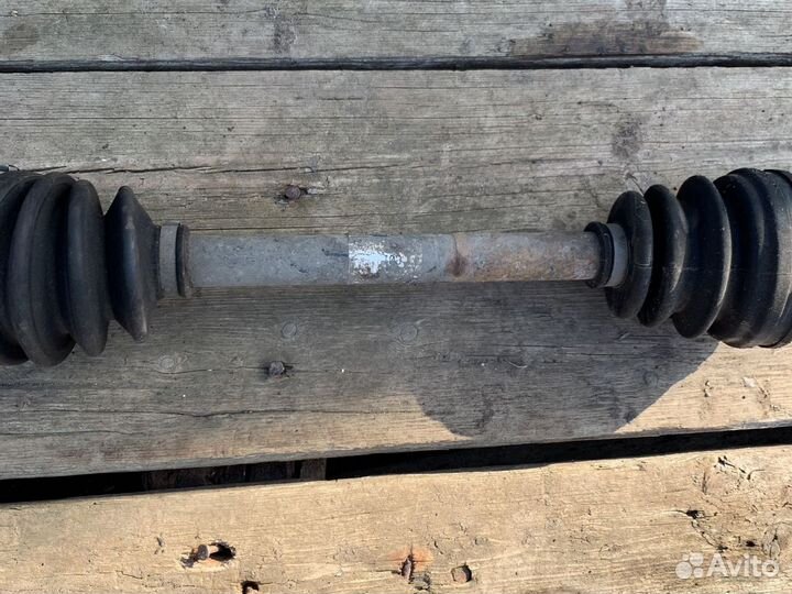 Левый привод МКПП акцент