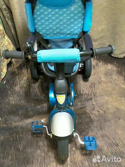 Трехколесный велосипед