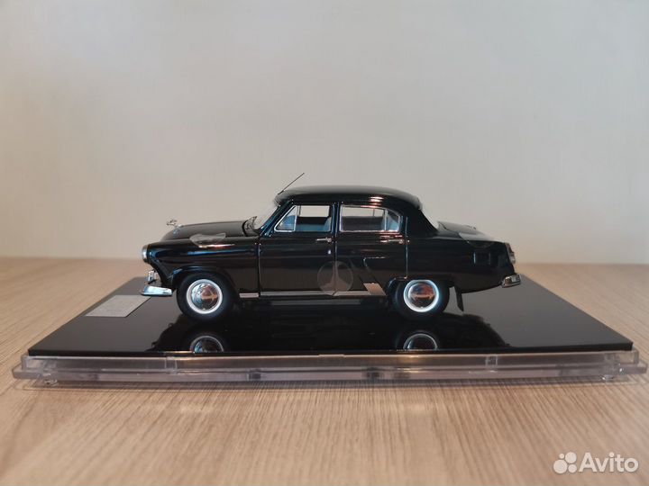 Волга газ М-21И черная