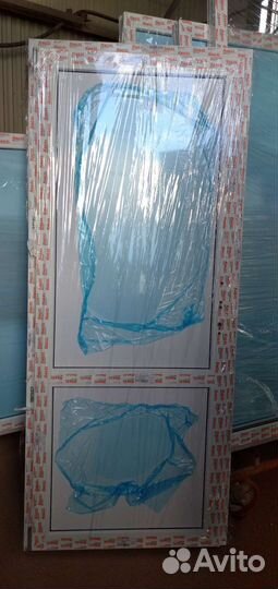 Дверь пластиковая новая