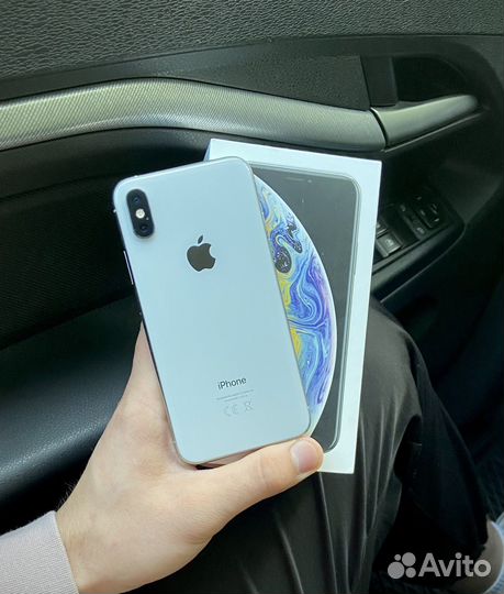 iPhone Xs, 64 ГБ