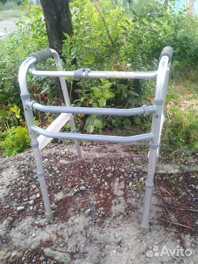 Ходунки для взрослых