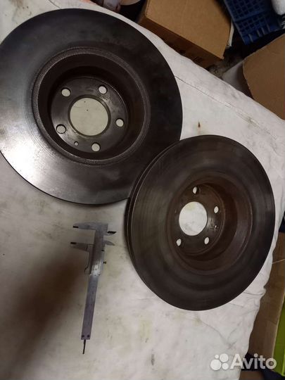 Тормозеые диск Аudi Q7, VW Touareg