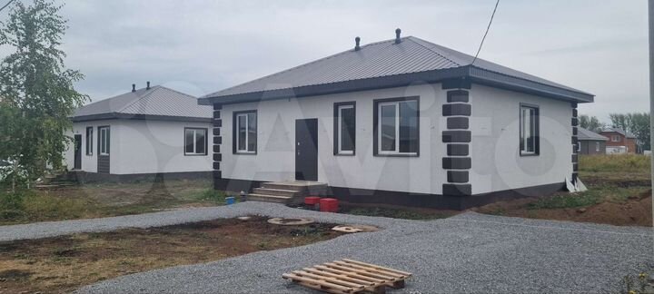 Коттедж 99 м² на участке 6,5 сот.