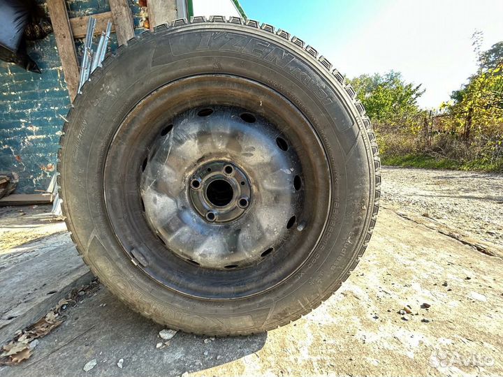 Kumho I'Zen KW31 185/65 R15 92R