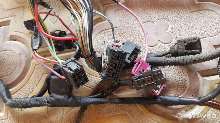 Проводка двигателя на Mercedes W203 m111