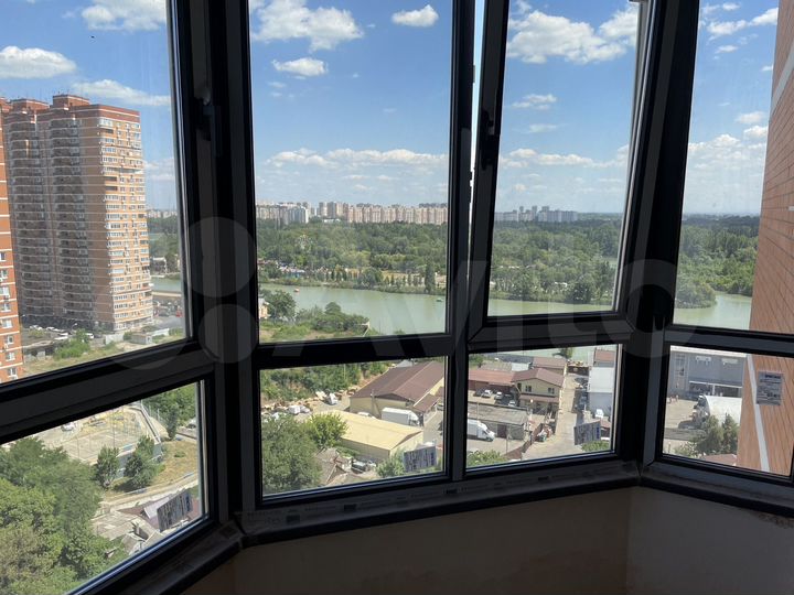 2-к. квартира, 80,4 м², 14/17 эт.