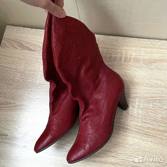 Сапожки кожаные красные